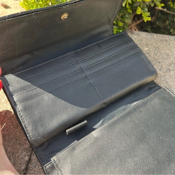 Black Crocodile Print Wallet Clutch - Picture 7 of 8